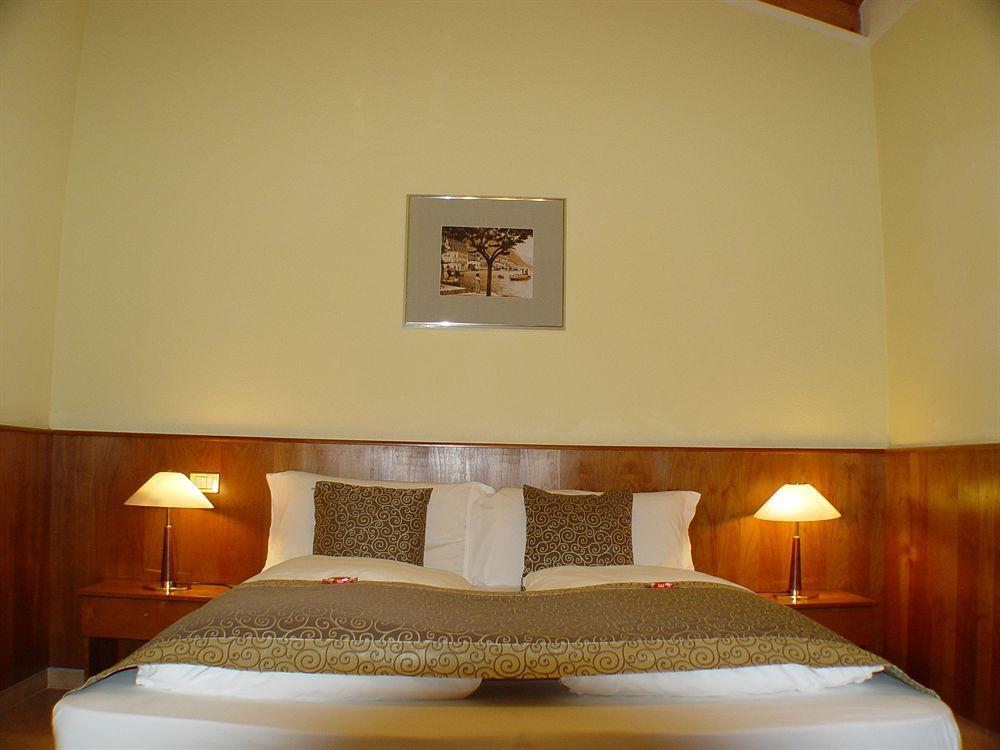 Aparthotel Piccola Italia Tremosine Exterior foto