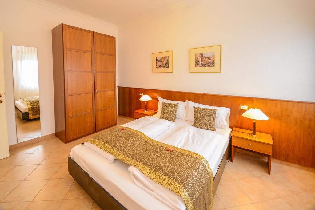 Aparthotel Piccola Italia Tremosine Exterior foto