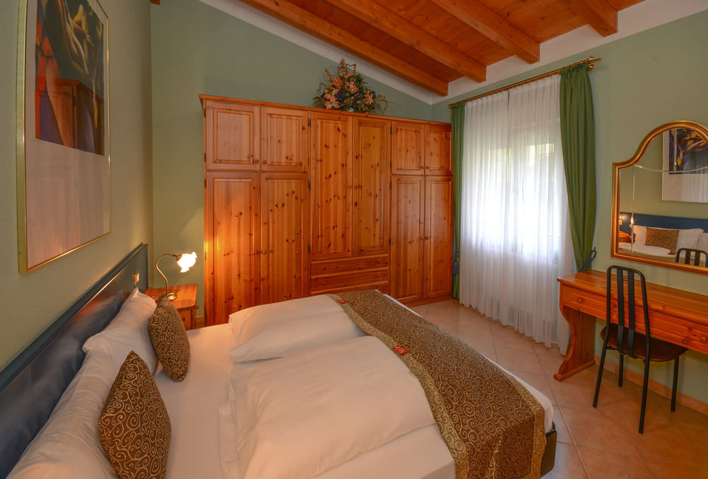 Aparthotel Piccola Italia Tremosine Exterior foto