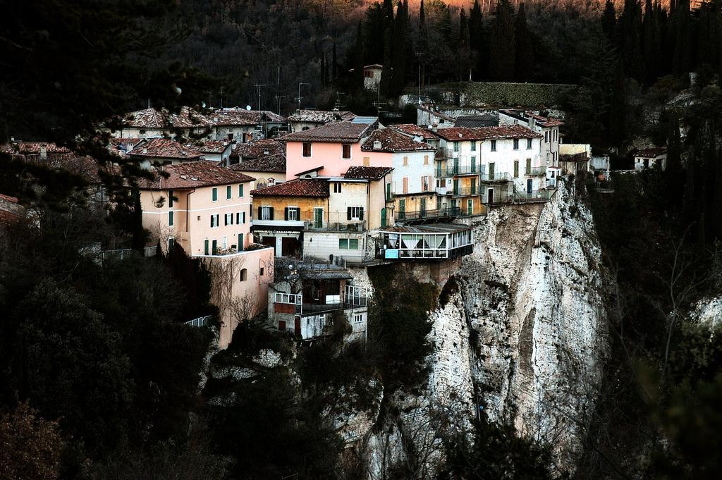 Aparthotel Piccola Italia Tremosine Exterior foto